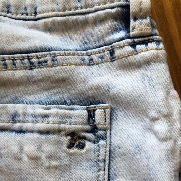 Jessica Simpson jeans - Picture 5 of 9